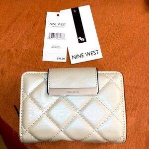 Nine West wallet